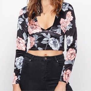 MINKPINK Garden of Eden Crop Long Sleeve Top | Black Floral | XS